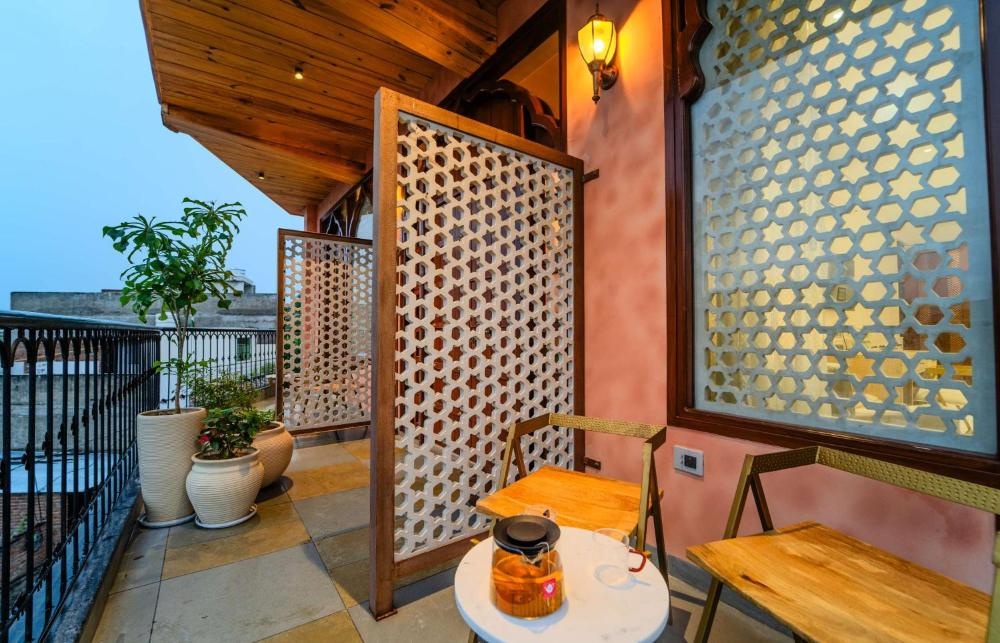 Twin Room with Mountain View